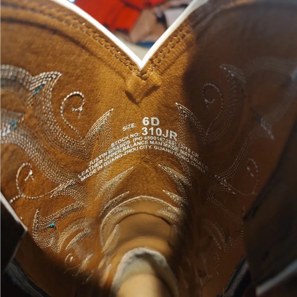 Justin Boots Squared Toe Women's Size 6D | Western Cowgirl Fashion - Picture 13 of 13